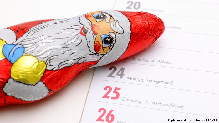 Santa Clause placed on a calendar