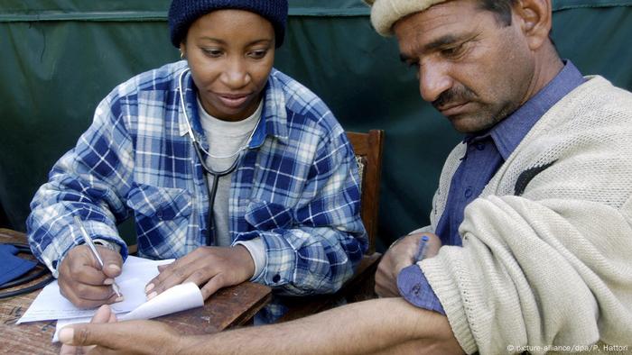 Kubanische Ärzte helfen Erdbebenopfern in Pakistan