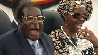 Zimbabwe - Präsident Robert Mugabe und seine Frau Grace Mugabe
