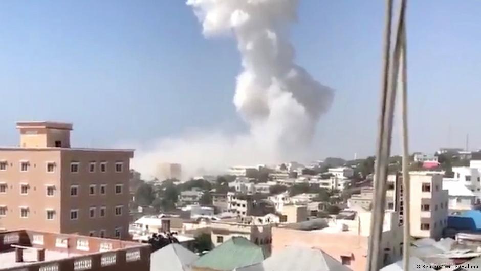 Huge blasts in Mogadishu DW 12/22/2018