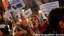 Miles protestan en Barcelona por perro abatido por un agente