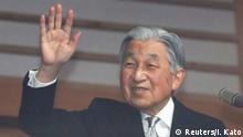 Emperador japonés Akihito reaparece antes de dejar el trono
