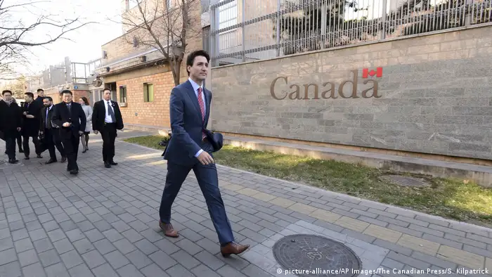 China Peking - Justin Trudeau an der Kanadischen Botschaft