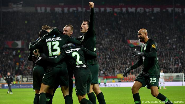 Deutschland FC Augsburg v VfL Wolfsburg - Bundesliga | Tor Gerhardt (Getty Images/Bongarts/S. Widmann)