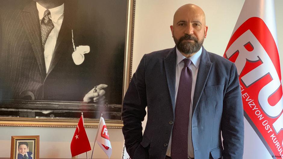 İlhan taşci: rtük eleştirel yayincilara 10 kat ceza kesti