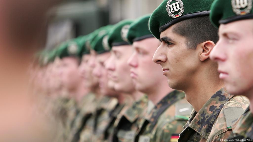 Non Citizen Soldiers In Germany What You Need To Know Germany News And In Depth Reporting From Berlin And Beyond Dw 27 12 2018