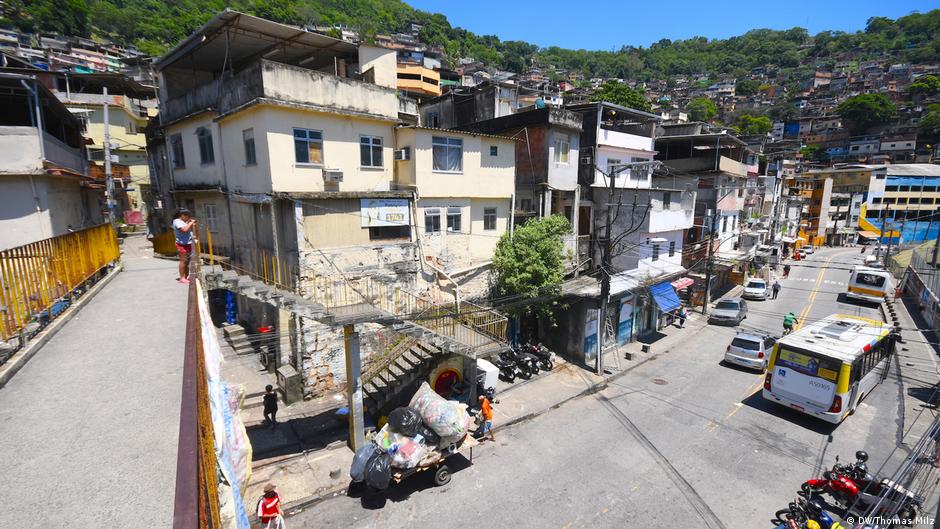 Bolsonaro S Policies Divide Afro Brazilians In Rio Favelas Americas North And South American News Impacting On Europe Dw 31 12 18