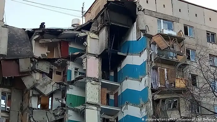 Russland Magnitogorsk Explosion in Wohnhaus
