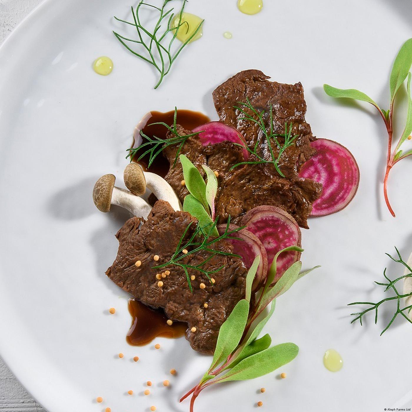 Living Planet: Bringing home a different kind of bacon