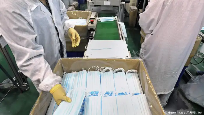 Taiwan - Arbeiter in Fabrik