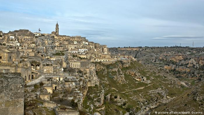 view of the Matera (picture-alliance/dpa/G. Guarino)