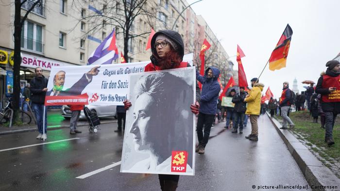 Deutschland, Berlin: Gedenken an Rosa Luxemburg und Karl Liebknecht