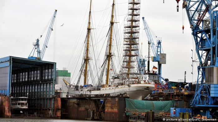 Deutschland Gorch Fock im Dock der Bredo Werft in Bremerhaven