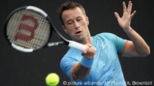 Alemán Kohlschreiber sorprende a Djokovic en Indian Wells