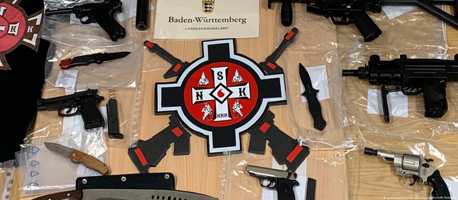 KKK☆専用 German prosecutors halt probe into KKK group