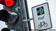 Велосипедистам в Германии разрешили поворачивать на красный свет (фото)