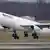 یک ایرباس شرکت هواپیمایی ماهان در حال برخاستن از فرودگاه دوسلدورف، چند روز پیش از آغاز ممنوعیت در ۲۱ ژانویه ۲۰۱۹