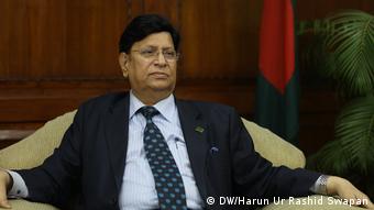 AK Abdul Momen, Außenminister von Bangladesch