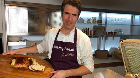 Georg Matthes DW Series Baking Bread (DW/Georg Matthes)