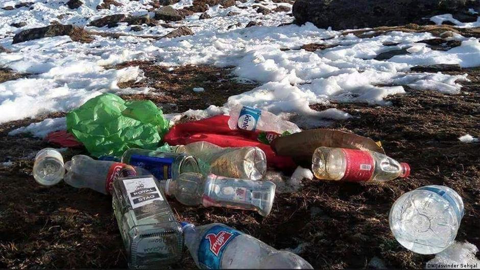 Everest The world's highest garbage dump DW 02/20/2019