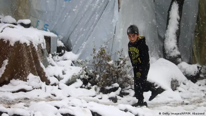 Syrien Kinder im Winter auf der Flucht