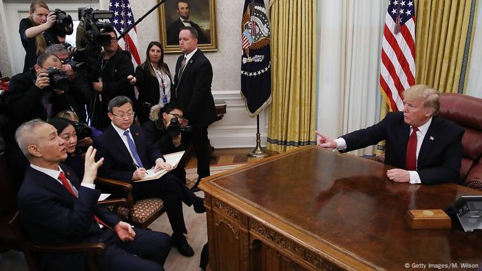 Präsident Donald Trump bei einem Treffen mit einer chinesischen Handelsdelegation