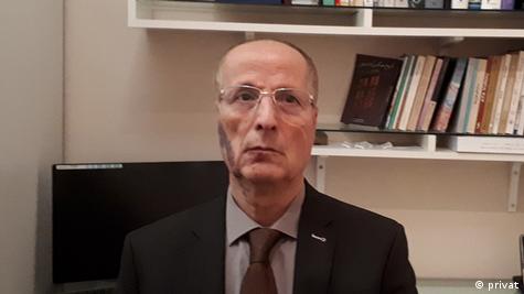 تصویر ماشالله رزمی، تحلیل‌گر مسائل منطقه