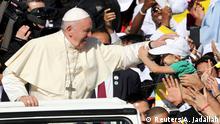 Ο Πάπας λειτουργεί στο Άμπου Ντάμπι