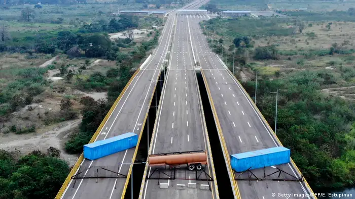 Venezuela Grenzübergang zu Kolumbien Tienditas Brücke bei Cucuta