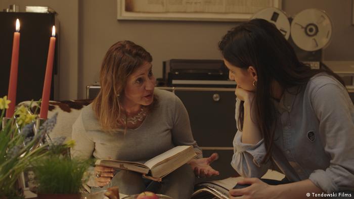 Maryam Zaree with her mother in the film Born in Evin