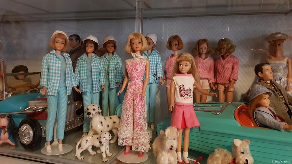 world's biggest barbie doll