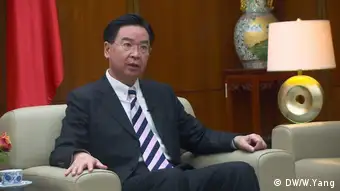 Taiwans Außenminister Joseph Wu im Exklusivinterview mit der DW