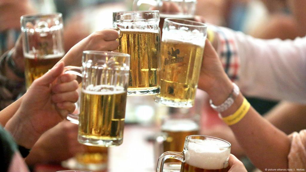 Germany Beer Prices Soared In 2018 News Dw 18 04 2019