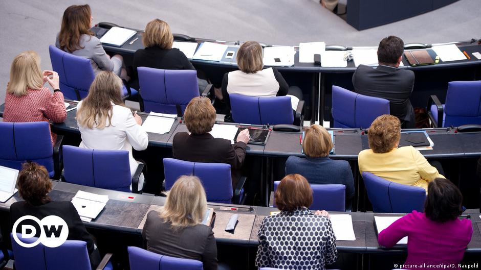 Kritik am niedrigen Frauenanteil im neuen Bundestag