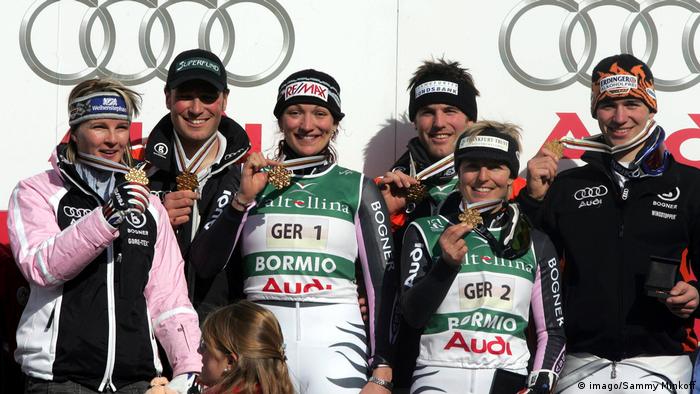 Alpinen Ski Weltmeisterschaft 2005 in Bormio - Deutsche Nationalmannschaft holt Gold (imago/Sammy Minkoff)