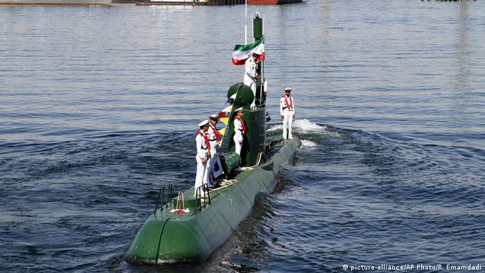 Iran - Neues U-Boot Ghadir-942 im Hafen von Bandas Abbas