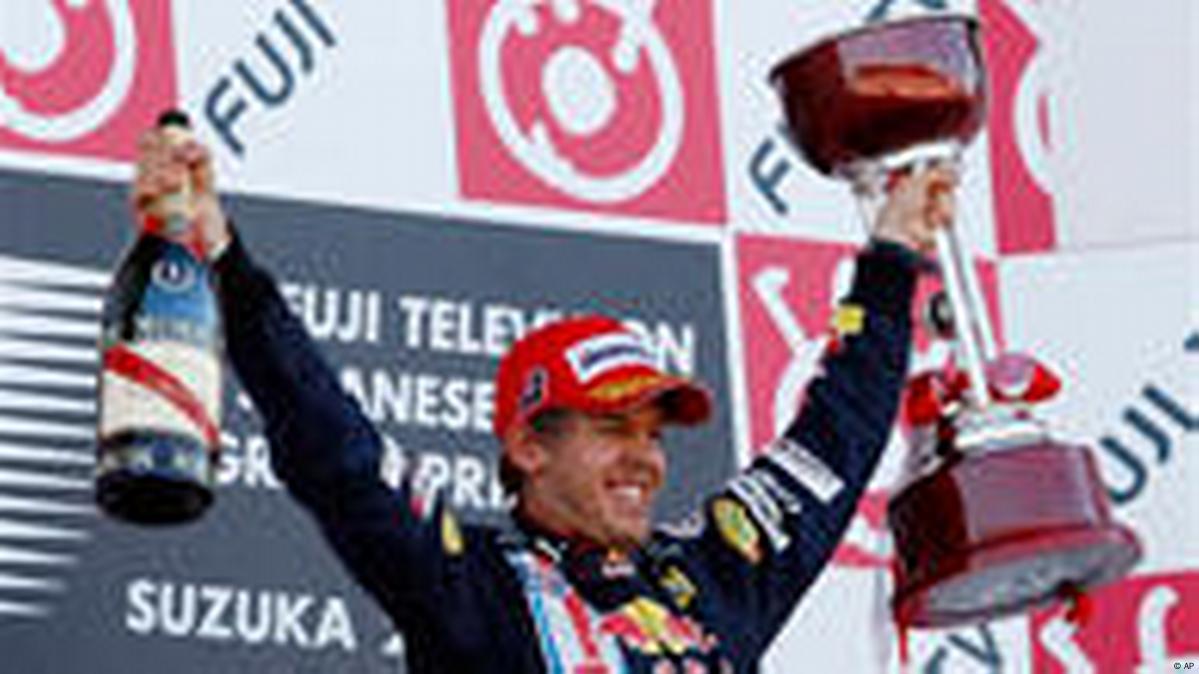 Vettel é terceiro no Japão e garante bicampeonato mundial