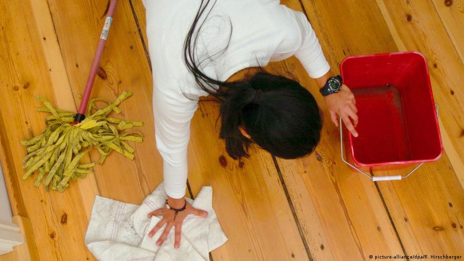 Poslovi čišćenja često se rade na crno i za male pare