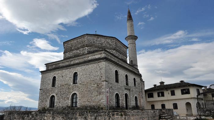 Blick auf die Fethiye Moschee in der Stadt Ioannina