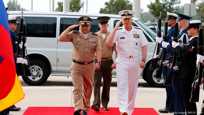 USA Admiral Craig S. Faller und General Luis Navarro Jimenez