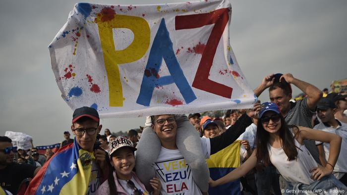 Kolumbien Konzert an der Grenze zu Venezuela (Getty Images/AFP/L. Robayo)