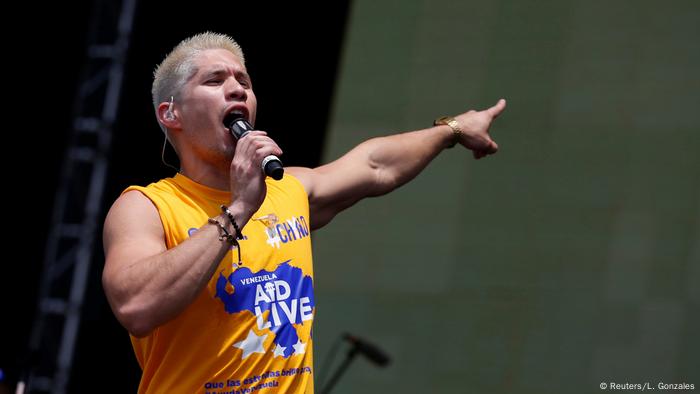Kolumbien Konzert an der Grenze zu Venezuela | Chyno Miranda (Reuters/L. Gonzales)