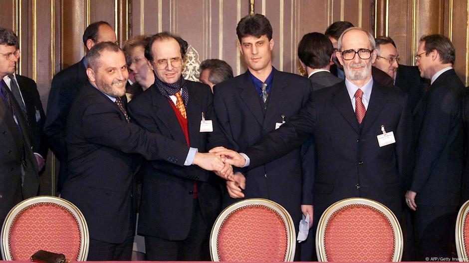 Veton Suroi, Ibrahim Rugova, Hašim Tači i Redžep Ćosja u Rambijeu, 18.marta 1999.