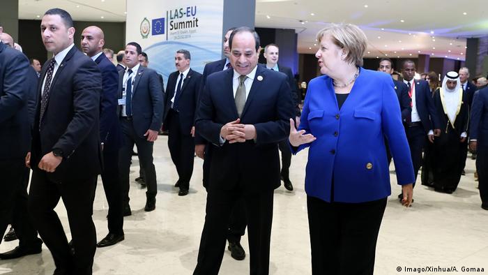 Ägypten Gipfel EU und Arabische Liga in Sharm El Sheikh Merkel und al-Sisi