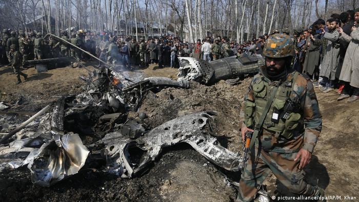 Pakistan schießt zwei indische Flugzeuge über Kaschmir-Region ab