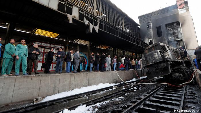 Ägypten, Kairo: Tote und Verletzte nach Brand am Bahnhof (Reuters/A. Dalsh)