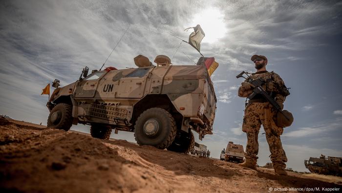 A quoi ressemble le quotidien de l′armée allemande au Mali ? | Afro-presse  (hebdomadaire) | DW | 15.03.2019