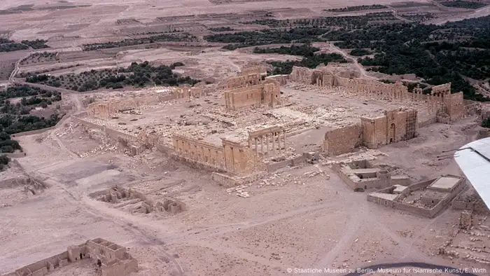 Syrien, der Tempel des Gottes Baal in der Oase von Palmyra, bevor sein Allerheiligstes, die Cella, vom sogenannten Islamischen Staat gesprengt wurde (Staatliche Museen zu Berlin, Museum für Islamische Kunst/E. Wirth)