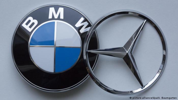 Логотипы BMW и Mercedes-Benz