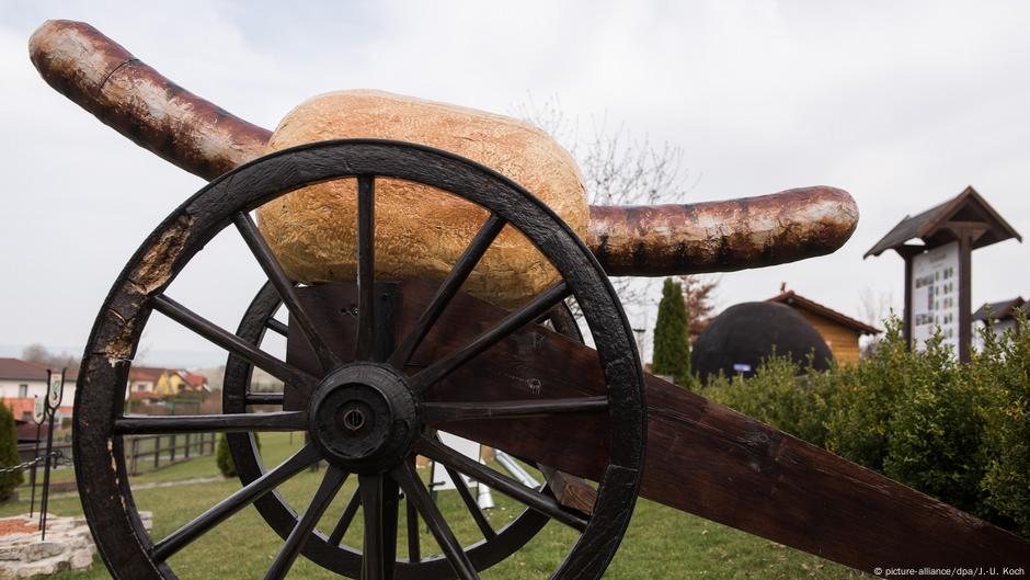 germany sausage museum resited after concentration camp outrage news dw 01 03 2019